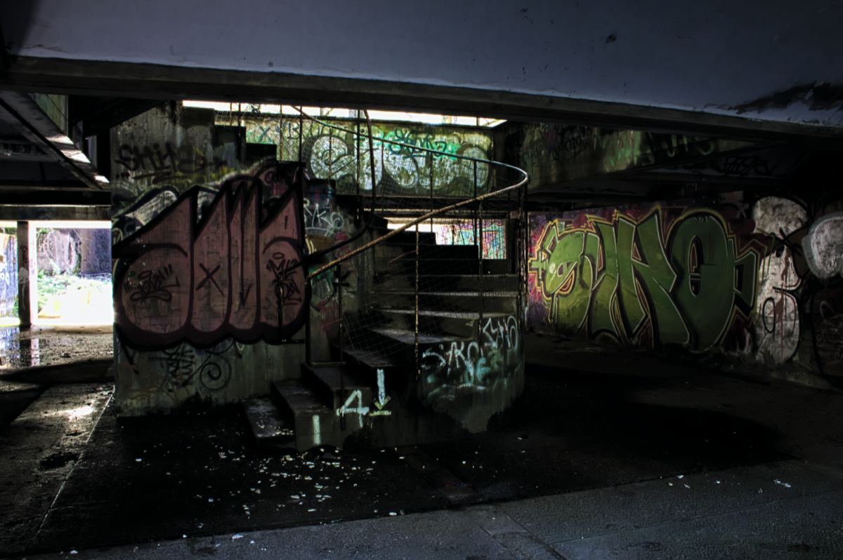 Layered descending architecture