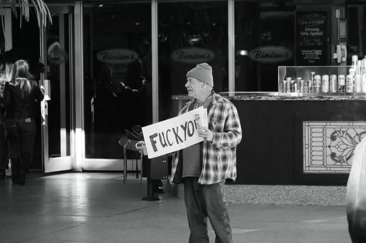 The average Reddit user composing a message to Rothfuss