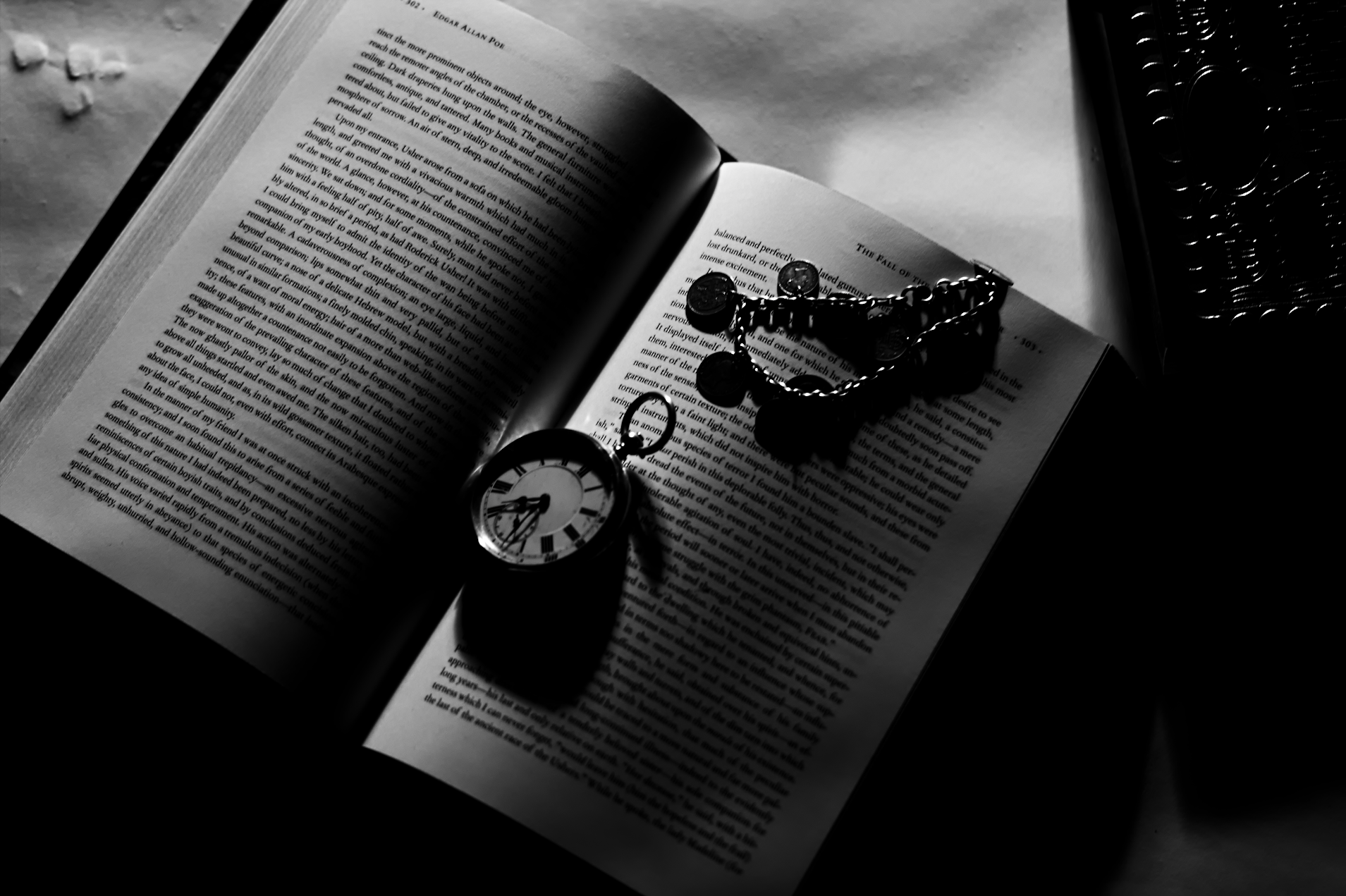 Books image